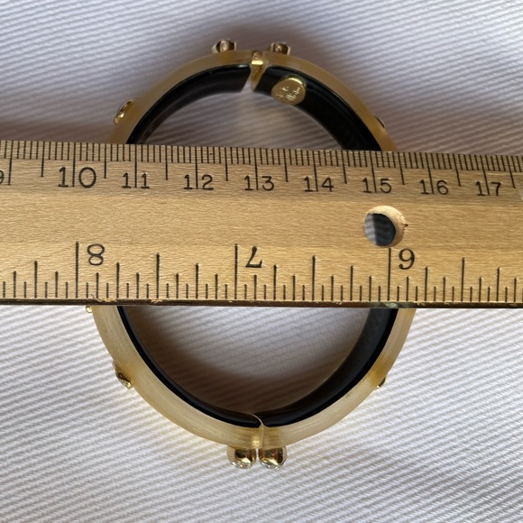 NWOT ALEXIS BITTAR BRACELET GOLD COLOR WITH LARGE RHINESTONES - Picture 5 of 6